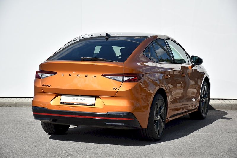 Škoda Enyaq (2023) 80 RS 220kW 4x4 - fotka 9 z 35