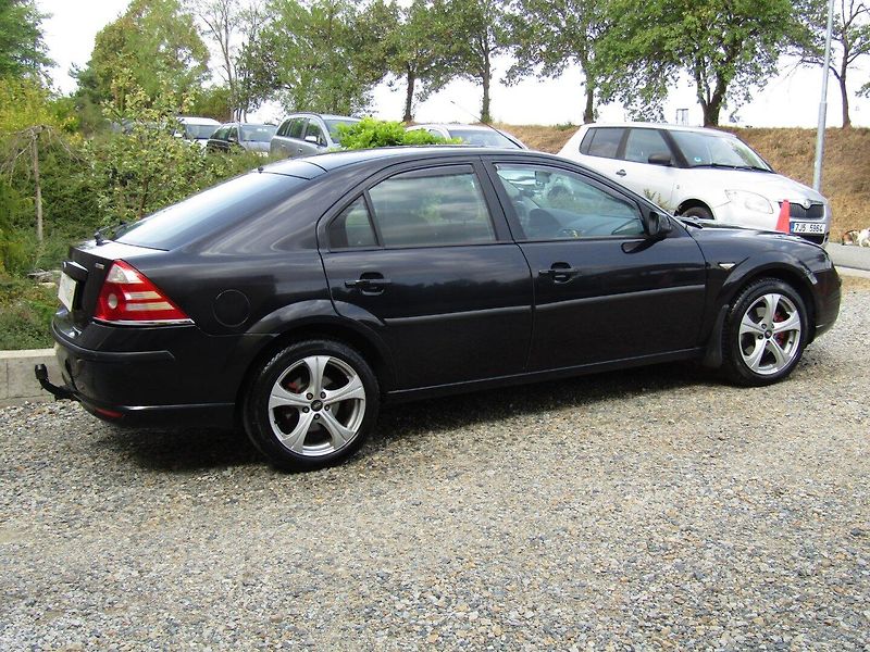Ford Mondeo (2002) 2.0 TDCi 96kW PERFEKTNÍ STAV - fotka 10 z 36