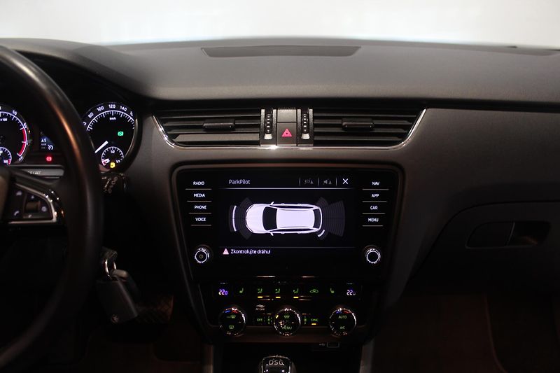 Škoda Octavia (2017) 1.4TSI DSG 110kW STYLE LED  - fotka 34 z 38