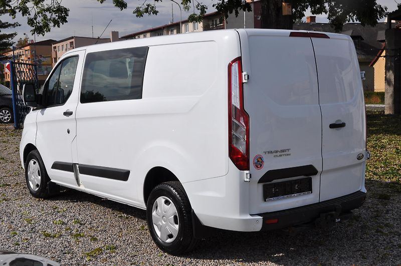 Ford Transit Custom 2.0TDCi 96kW TREND 6.míst - fotka 3 z 17