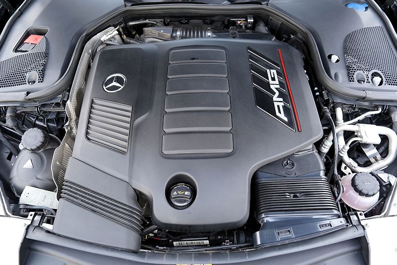 Mercedes-Benz Třídy E E 53 AMG 4Matic+/440PS - fotka 10 z 48