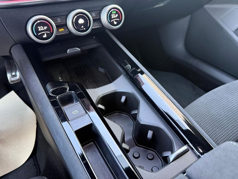 Škoda Superb Sportline 2,0 TDI 142 kW DSG 4 - fotka 23 z 30