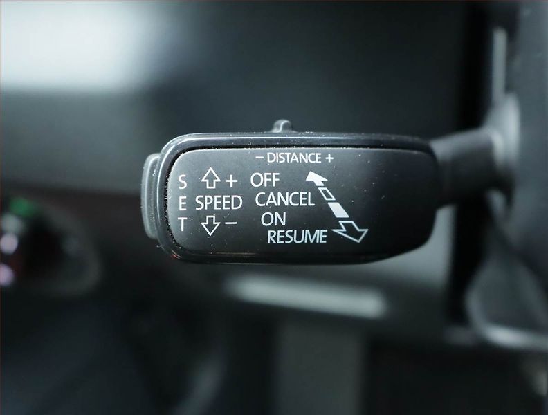 Škoda Karoq (2023) Sportline 1.5 TSI - fotka 19 z 24