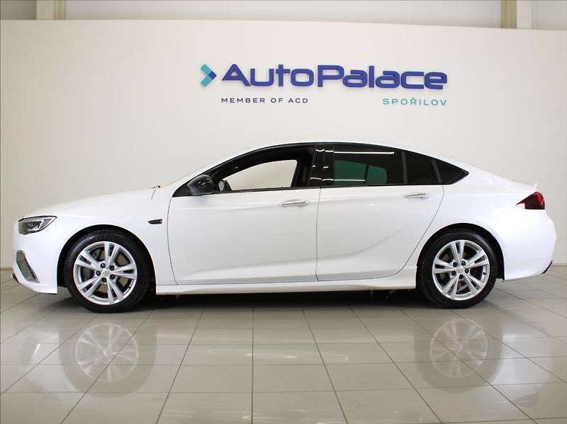 Opel Insignia 2,0 GSI 191kW 4x4 Bose Výprode - fotka 5 z 24