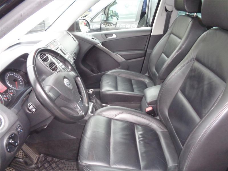 Volkswagen Tiguan 2,0 TDI - fotka 5 z 22