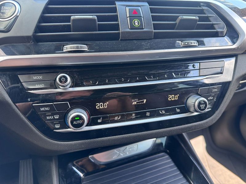 BMW X3 (2018) XDRIVE 2,0i 185 KW STK - fotka 30 z 46