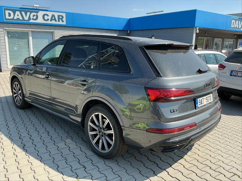 Audi Q7 3.0 50 TDI quattro tiptronic S - fotka 2 z 40
