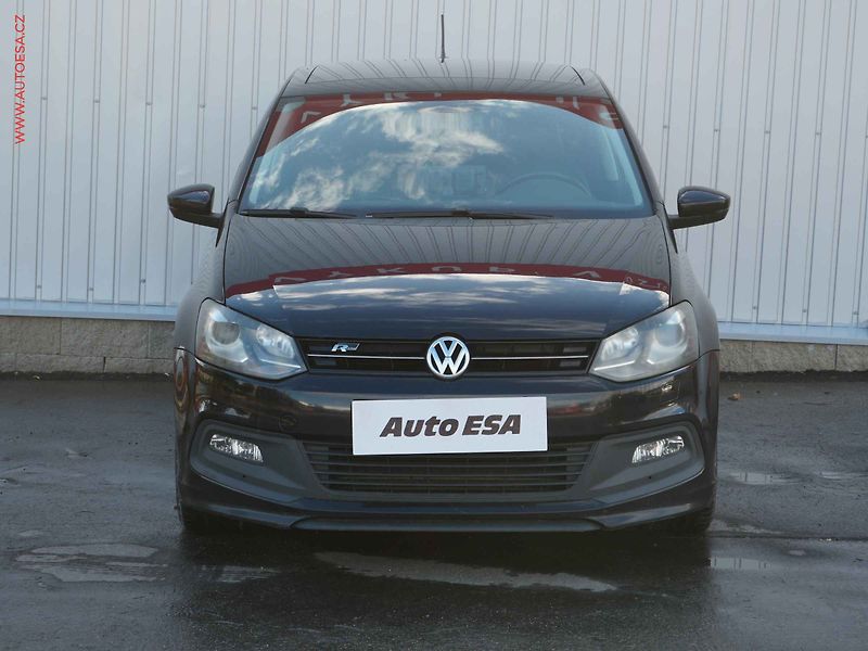Volkswagen Polo (2012) 1.6 TDi, R-Line - fotka 2 z 21