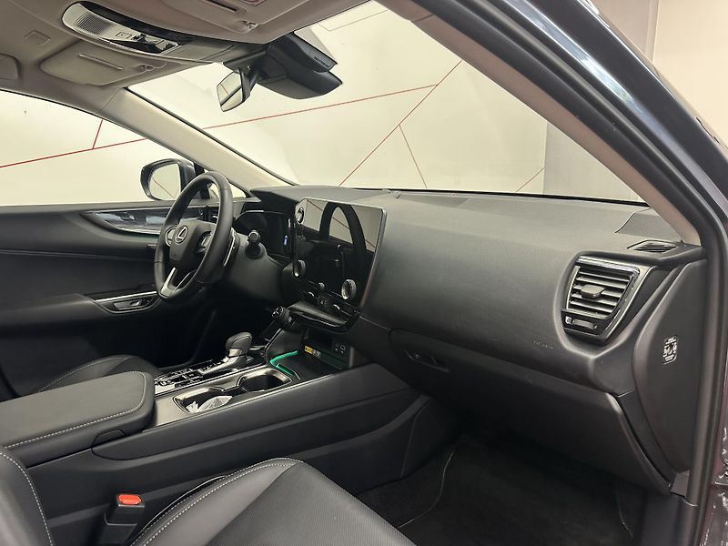 Lexus NX 350h (2026) PRESTIGE 1.MAJITEL*CZ*DPH - fotka 10 z 21