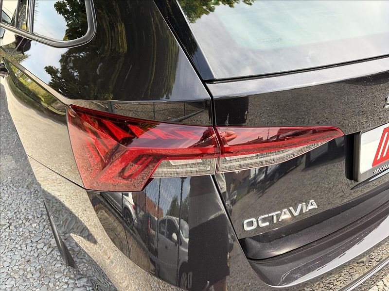 Škoda Octavia 1,5 TSi DPH  ACC,LED,KESSY,ALU - fotka 37 z 50