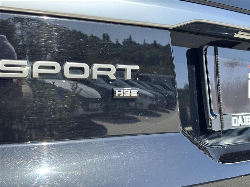 Land Rover Range Rover Sport 3,0 SDV6 HSE Dynamic AT 4x4 ČR - fotka 32 z 34