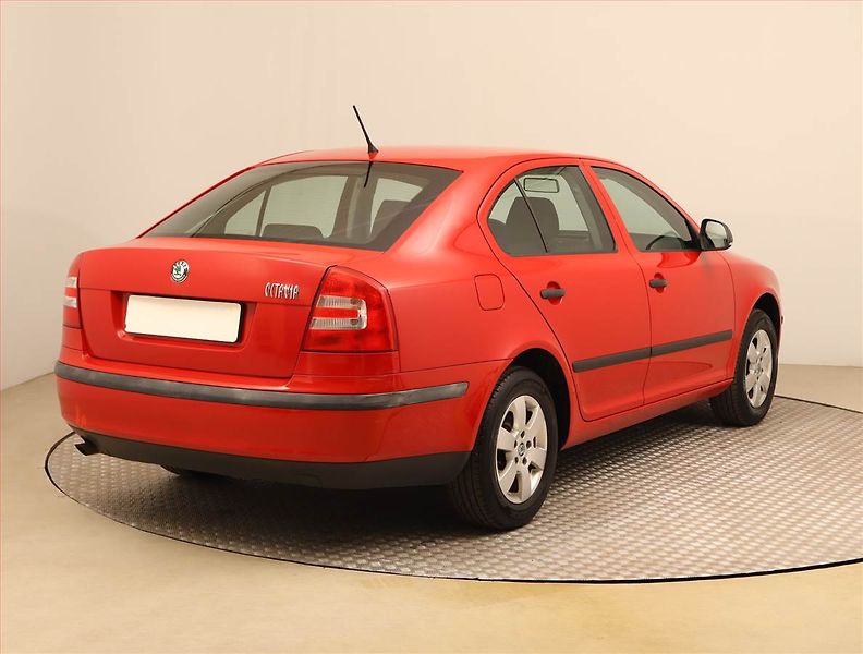 Škoda Octavia (2012) 1.6 - fotka 5 z 17