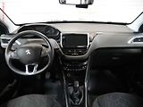 Peugeot 2008 (2018) 1.2, 1.maj,ČR, Výhř.sed. - náhled 8