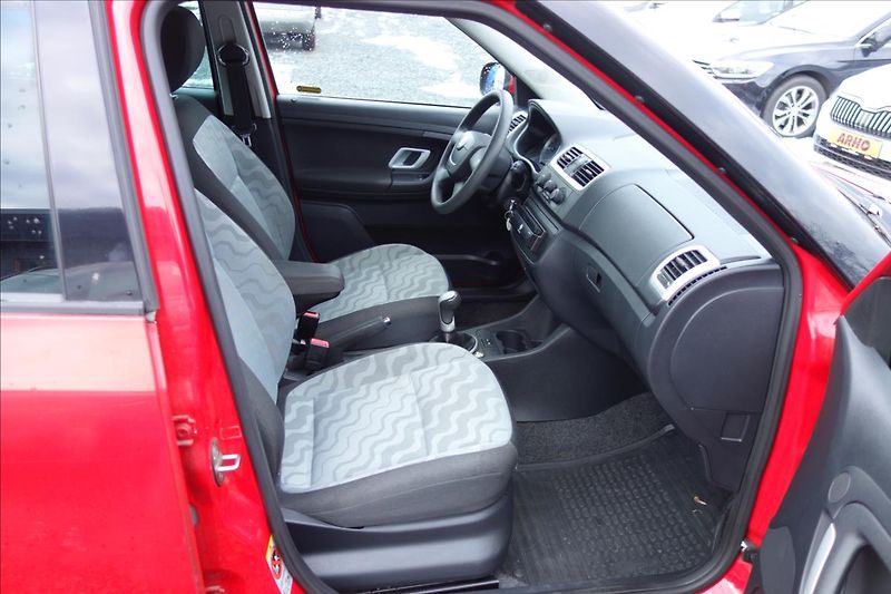 Škoda Fabia 1,2 i,ČR,2 MAJ.,SERV.KN.,KLIMA - fotka 10 z 44