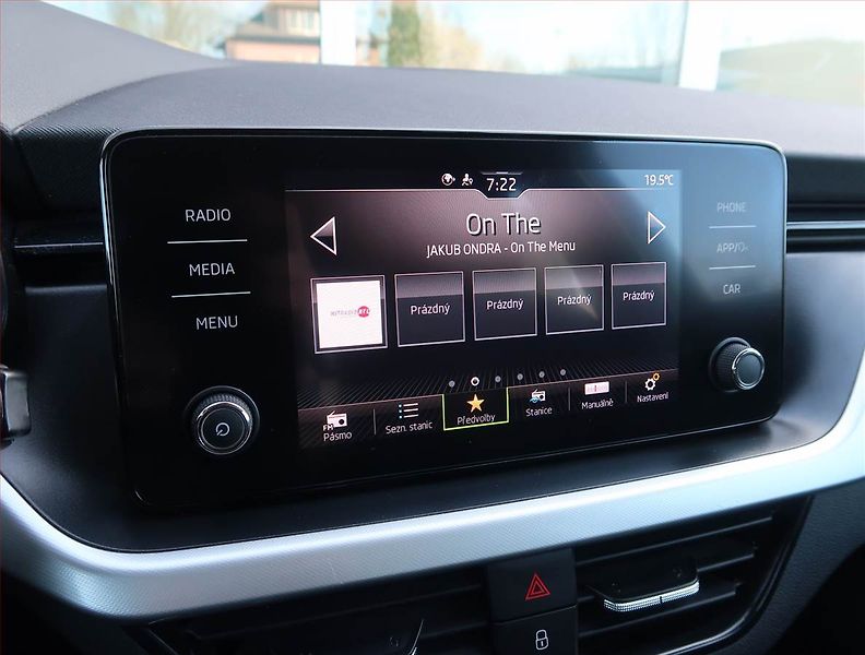 Škoda Scala (2019) Ambition 1.6 TDI, Tempomat - fotka 12 z 15
