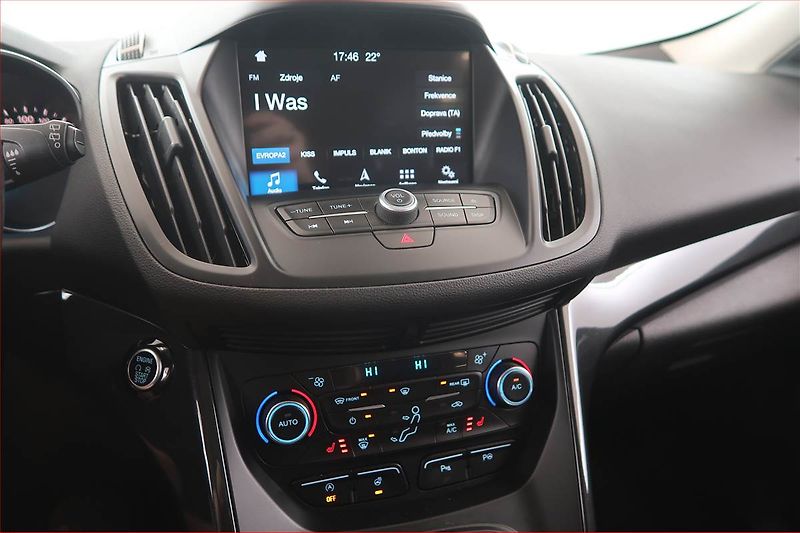 Ford Kuga (2017) Business 2.0 TDCi, 4X4 - fotka 12 z 17