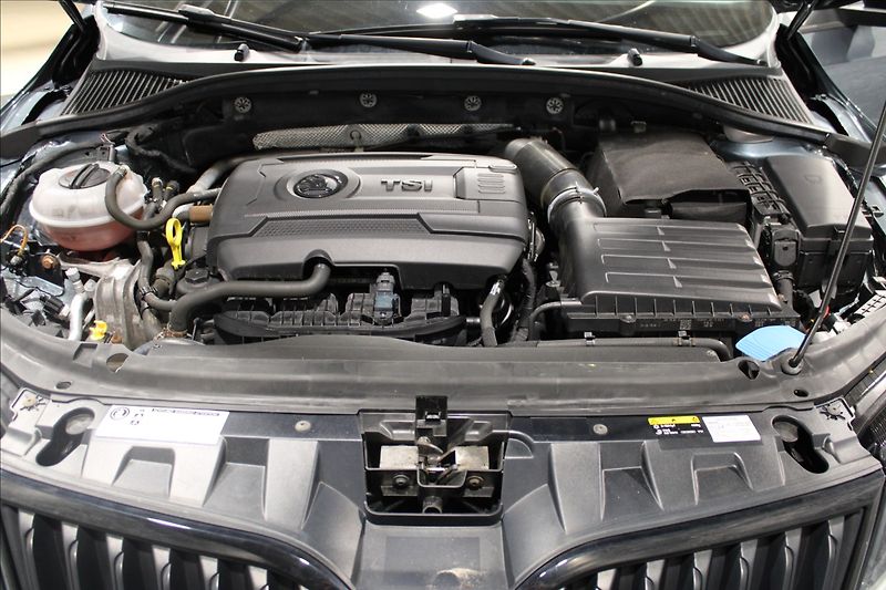 Škoda Octavia 2,0 TSI 169KW RS DSG - fotka 7 z 36