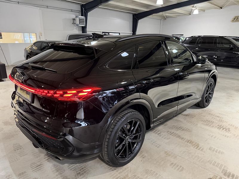 Audi Q5 (2026) SB TFSI 150kW 4X4 SLINE R20 3D - fotka 9 z 45