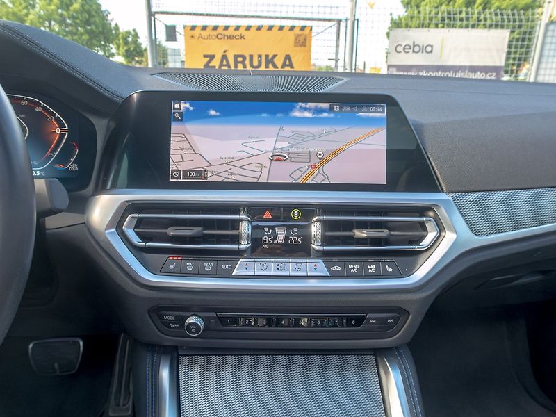 BMW Řada 4 (2022) 420D – M Sport Package Pro - fotka 31 z 61