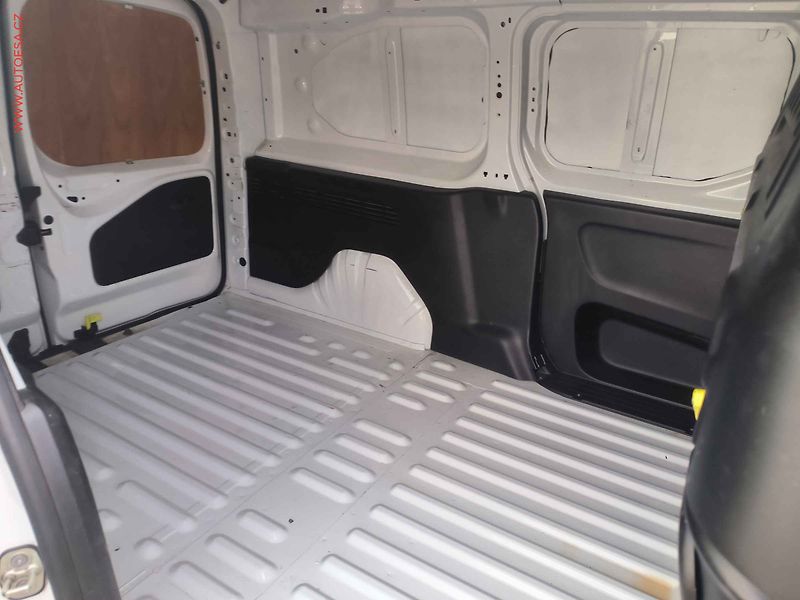 Citroën Berlingo (2020) 1.5HDi MAXi, AC, tempo, navi - fotka 9 z 26