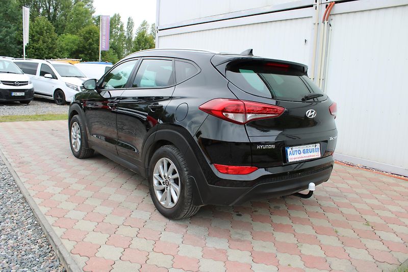 Hyundai Tucson 1,7 CRDi 104 kw - fotka 5 z 22
