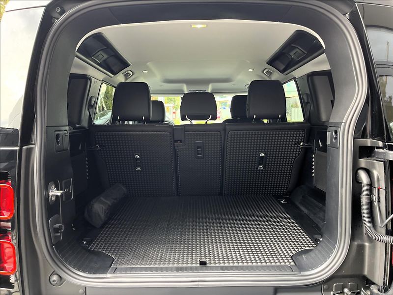 Land Rover Defender (2026) 110 D200 S* - fotka 5 z 29