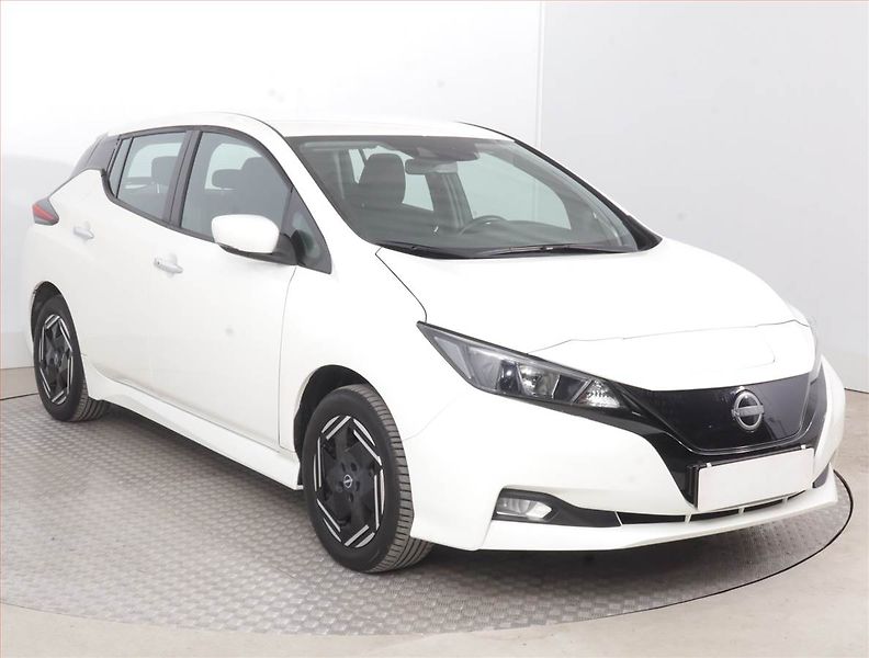Nissan Leaf (2022) 40 kWh, SoH 91%, Automat - fotografie inzerátu