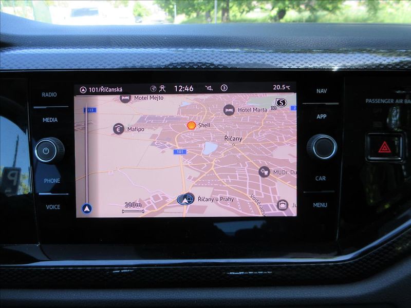 Volkswagen Taigo 1,0 TSi, LED, Navi, Vyhř. sed. - fotka 19 z 28