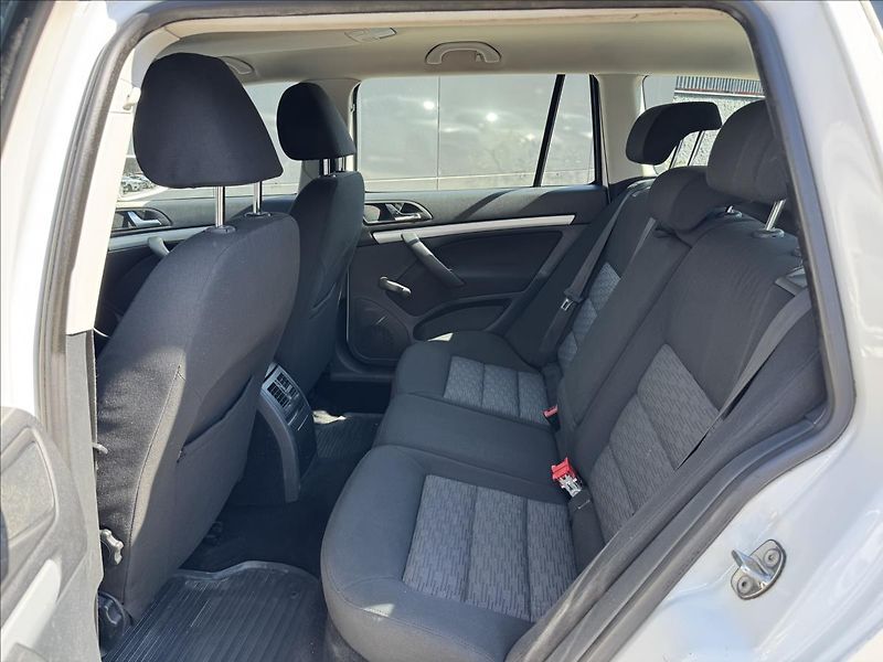 Škoda Octavia 1,6 TDI 77kW AC ALU - fotka 12 z 21