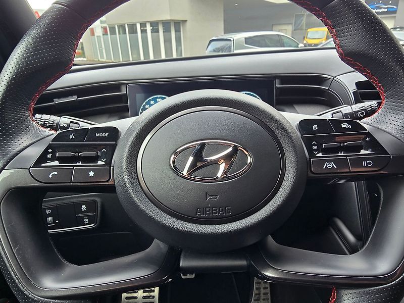 Hyundai Tucson 1.6CRDi NLine, serv.kn.,1.maj. - fotka 14 z 27
