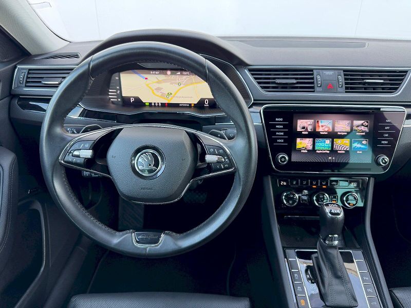 Škoda Superb (2022) 2.0 TDI 147kW L&K DSG 4x4 - fotka 8 z 35
