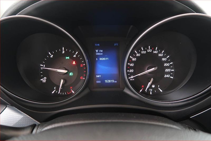 Toyota Avensis (2015) 2.0 D-4D, Serv.kniha, Tempomat - fotka 11 z 18