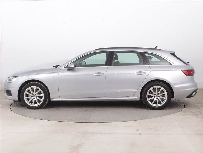 Audi A4 (2021) 2.0 TDI, Automat, Navi - fotka 3 z 17