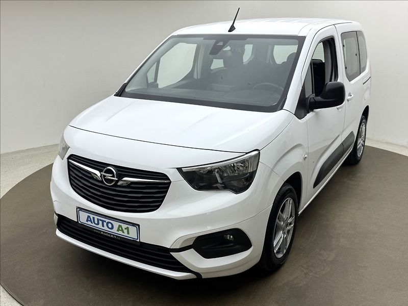 Opel Combo 1,2 81kW VÝHŘEV TAŽNÉ 1MAJ ČR - fotografie inzerátu