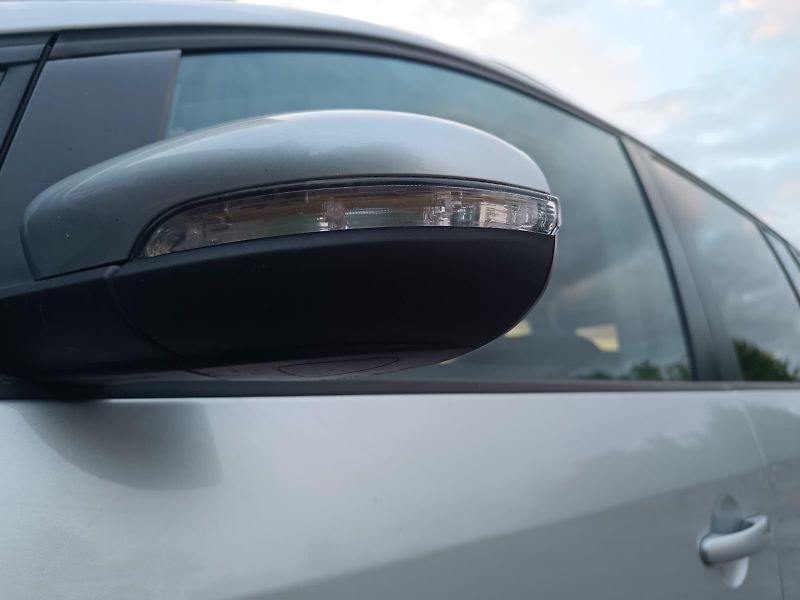 Volkswagen Touran 1.4 TSI/103kW, 7 MÍST, comfort - fotka 34 z 38