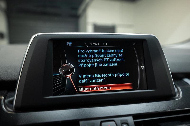 BMW Ostatní 216d Active Tourer - fotka 12 z 32