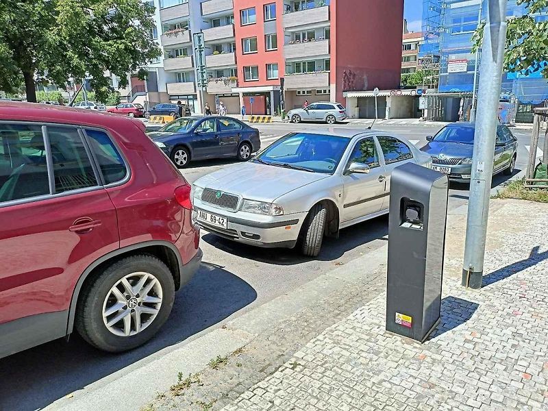 Nabíjecí stanice elektromobilů Praha 3 - Mahlerovy sady