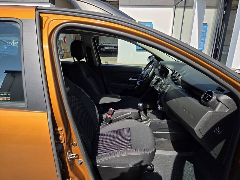 Dacia Duster (2021) 1.5 DCI 4x4, ČR, 1.maj. - fotka 31 z 33