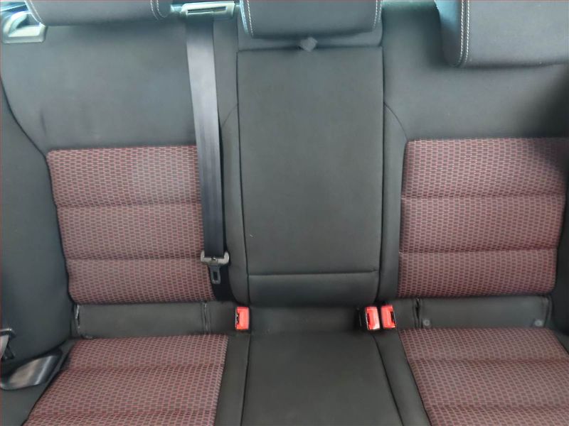 Škoda Octavia (2010) Ambiente 1.4 TSI, Serv.kniha - fotka 10 z 16