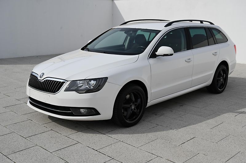 Škoda Superb 2.0TDI 103KW Exclusive 7/2013 - fotografie inzerátu