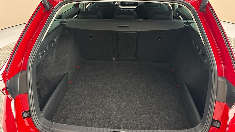 Škoda Octavia 2.0 TDI DSG Style Combi - fotka 17 z 27