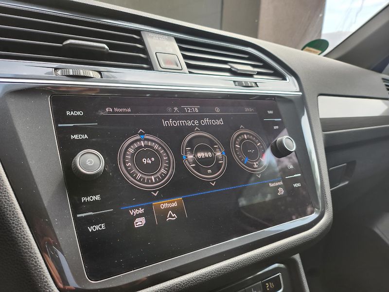 Volkswagen Tiguan Comfortline 2.0 TDI 147kw DSG - fotka 13 z 26