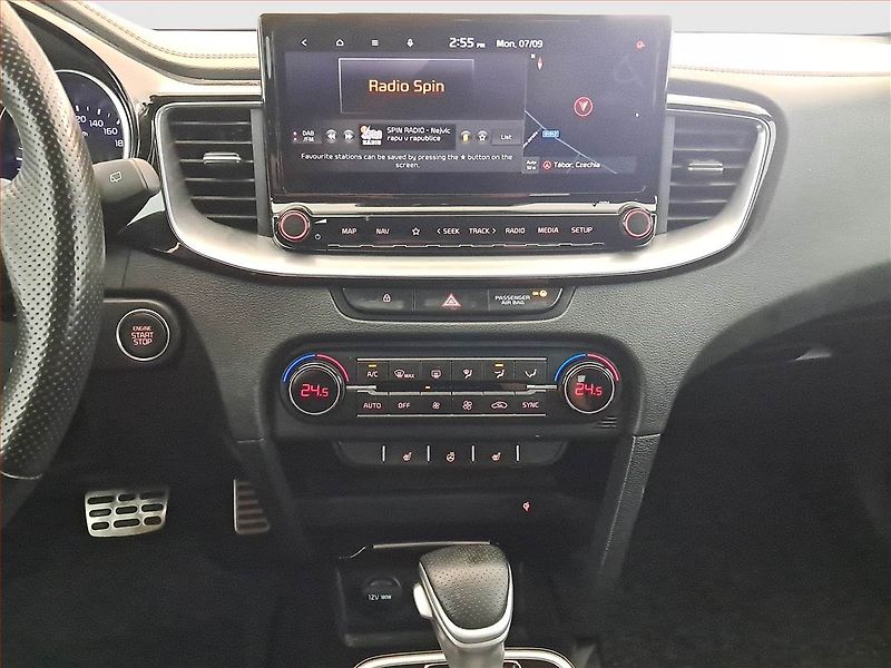 Kia Ceed (2023) GT Line 1.5 T-GDI - fotka 12 z 18