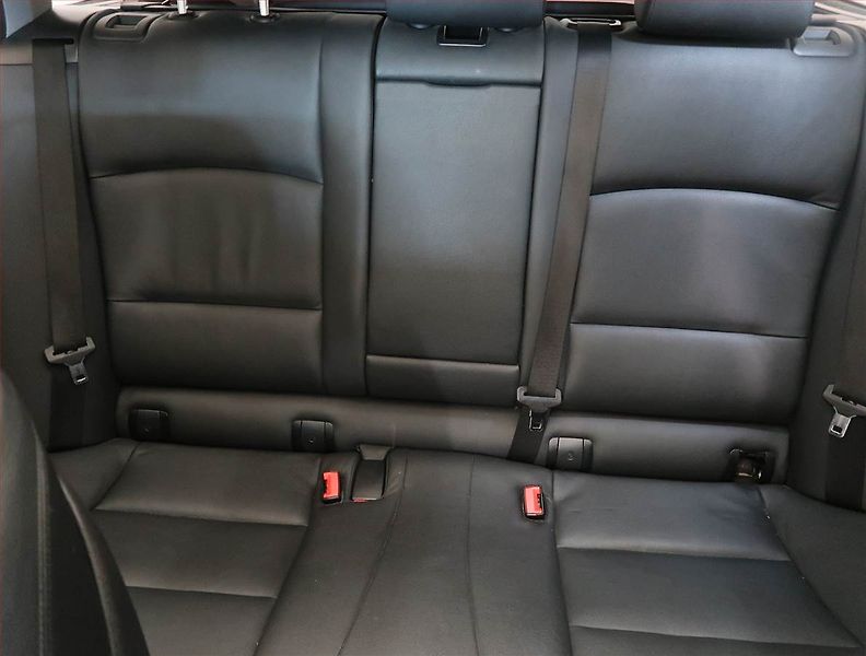 BMW Řada 5 (2014) 530d xDrive, 4X4, Automat - fotka 10 z 17