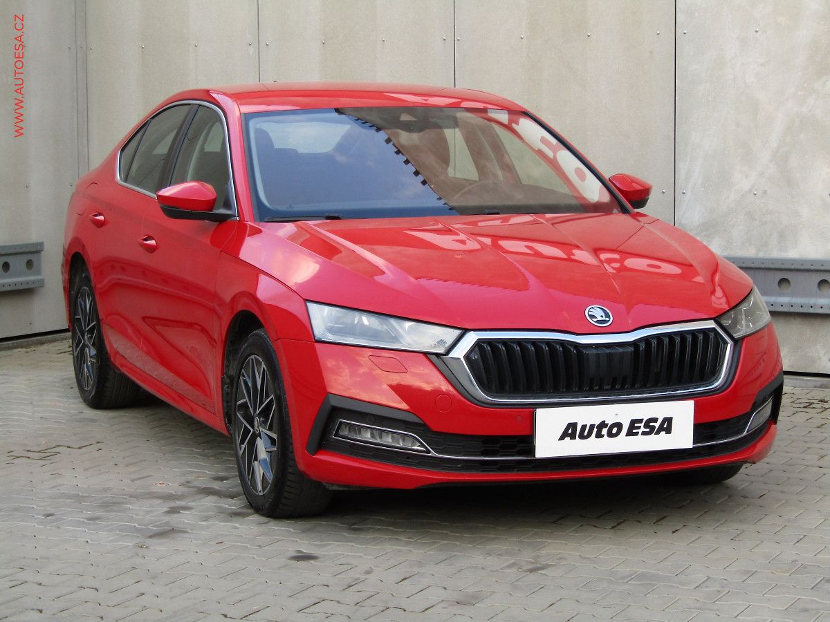 Škoda Octavia 2.0 TDi, 1.maj,ČR, Style, DSG