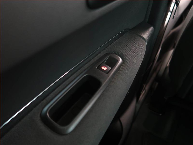 Peugeot 3008 (2014) 1.6 HDi, Automat, Navi - fotka 24 z 24