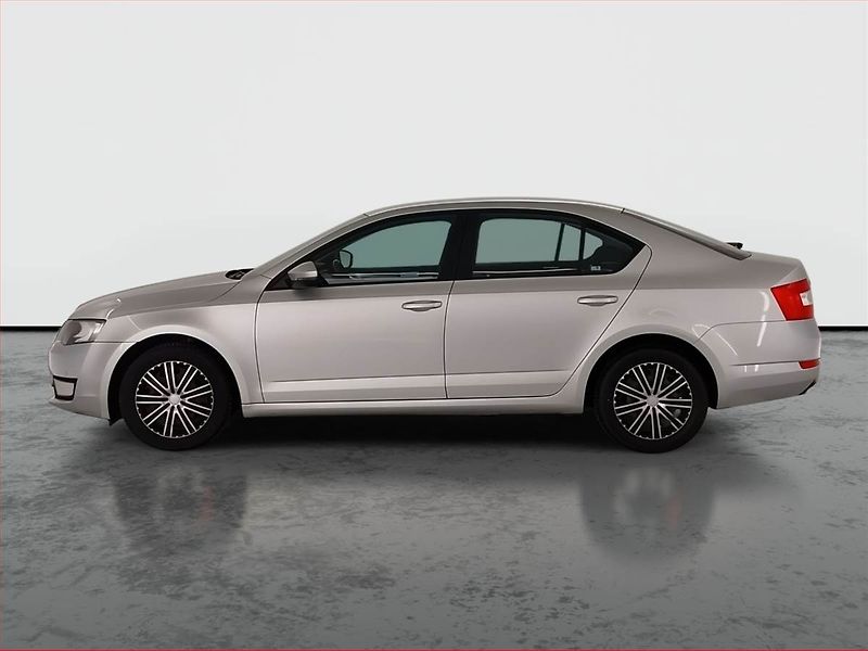 Škoda Octavia (2014) Elegance 1.6 TDI, Serv.kniha - fotka 3 z 18