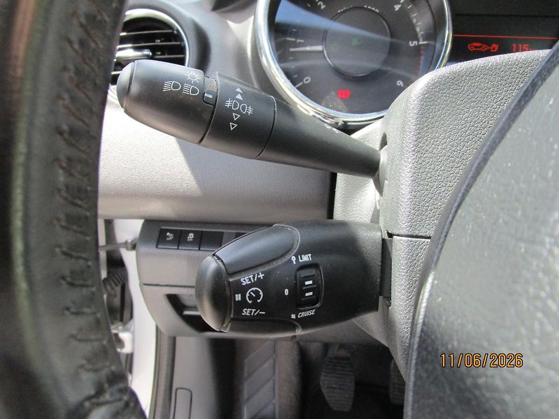 Peugeot 3008 (2015) 1,6 HDi panorama, navi - fotka 16 z 29