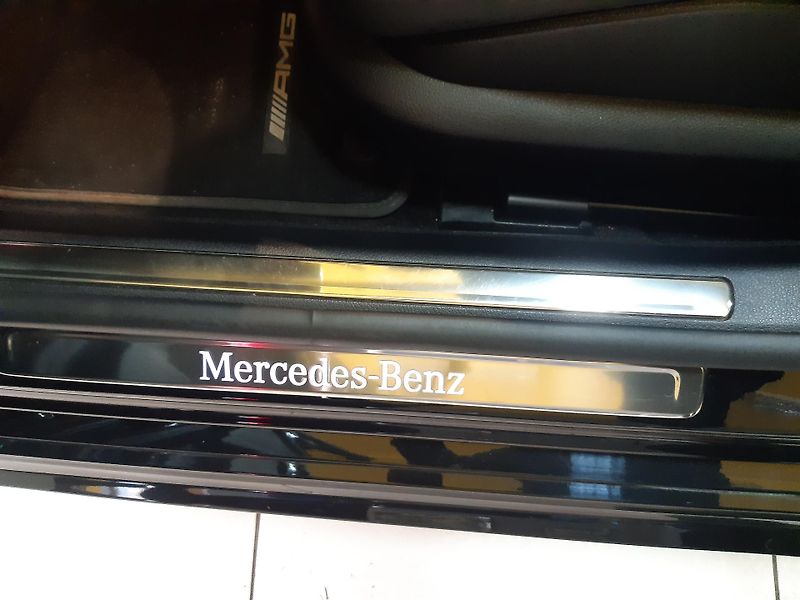 Mercedes-Benz Třídy S S500 4MATIC AMG PAKET MAX VÝBA - fotka 33 z 58