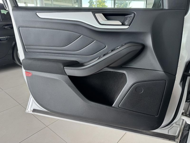 Ford Focus 1,5TDCi 88kW*Navi*Vyhř.Volant - fotka 26 z 32